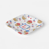 モノグラム赤白青カップケーキフラッグスター名門私立校風の ペーパープレート (傾斜あり)