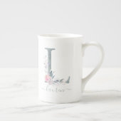 モノグラム赤面ピンク水彩フローラ文字M ボーンチャイナマグカップ (右)