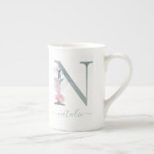 モノグラム赤面ピンク水彩フローラ文字N ボーンチャイナマグカップ (右)