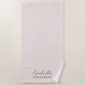 モノグラム赤面ピンク |ミニマモダンリストフェミニン ビーチタオル (正面)