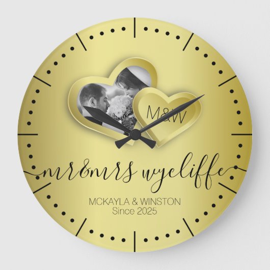 モノグラム金ゴールドバレンタイン紙切り出しハート写真 ラージ壁時計 (正面)