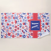 モノグラム|の青い及び珊瑚の花パターン ビーチタオル (正面)