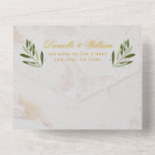 モノグラム オリーブの枝 ウェディング エレガント 偽のゴールド オールインワン招待状 (裏面)