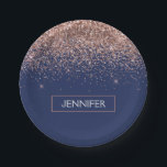 モノグラム グリッター ブラッシュ ピンク ローズ ゴールド ネイビー ブルー ペーパープレート<br><div class="desc">ローズゴールド - ブラッシュピンクとネイビーブルーのフェイクグリッターが輝く エレガントでモダンな Chic トレンディ ラグジュアリー モノグラム紙パーティープレート。これらのモノグラム - あなた自身の名前をカスタマイズしたプレートは、名前を更新して、誕生日パーティー、結婚式、法人活動、バチェロレッテ、ブライズシャワー、またはベイビーシャワーパーティーで使用できます。</div>