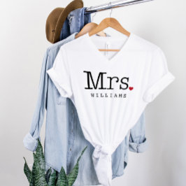 モノグラム ハート 結婚 姓 Tシャツ