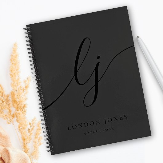 モノグラム ブラック カリグラフィーイニシャル エレガント スクリプト ノートブック