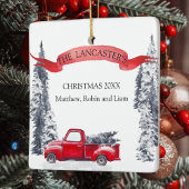 モノグラム、ホリデーヴィンテージレッドトラック、フォレスト セラミックオーナメント