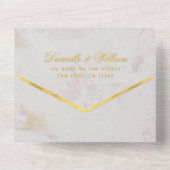 モノグラム ホワイト マーブル フェイク ゴールド エレガント ウェディング A オールインワン招待状 (裏面)