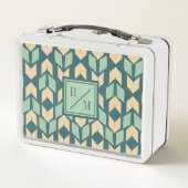 モノグラム|屋外のGeoのステップ|幾何学的なティール（緑がかった色）の矢 メタルランチボックス (裏面)