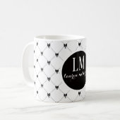 モノグラム 白と黒のボウスクリプト コーヒーマグカップ (正面左)