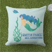 モノグラム.航海の人魚の海。 ファミリ名。 クッション (芝生)