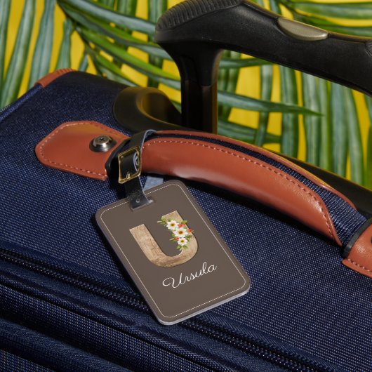 モノグラム U ブラウン木製文字フラワーデザインの荷物タグ ラゲッジタグ (正面インサイチュ1)