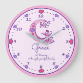 モノグラムGハート女の子の名前はピンクの時計を意味する ラージ壁時計 (正面)