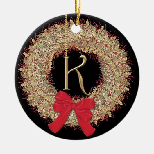 モノグラムKのクリスマスのリースの雪片 セラミックオーナメント (正面)