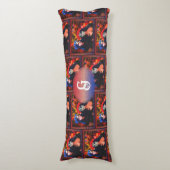 モノグラムVallartaカトリナス花と蝋燭1718 ボディピロー (正面縦)