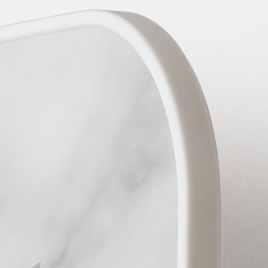 モノグラモダンムと名前のスクリプパーソナライズされたト ピックルボールラケット (左詳細)