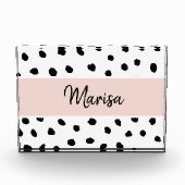 モノグラモダンム名 |パステルピンク&ブラックドット フォトブロック (正面)