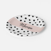 モノグラモダンム名 |パステルピンク&ブラックドット ペーパープレート (アングル)