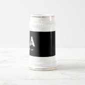 モノトーンシンプルなイニシャル三文字モノグラム ビールジョッキ (中央)
