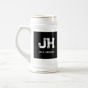 モノトーン シンプルなイニシャル モノグラム ブラック ビールジョッキ