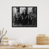 モハイガンインディアンチーフアンドファミリー1923 ポスター (キッチン)