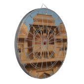 モハッタ宮殿美術館：象徴的なデザイン ダーツボード (正面左)