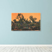 モハベ砂漠のユッカの木々の眺め キャンバスプリント (インサイチュ (ウッドフロア))