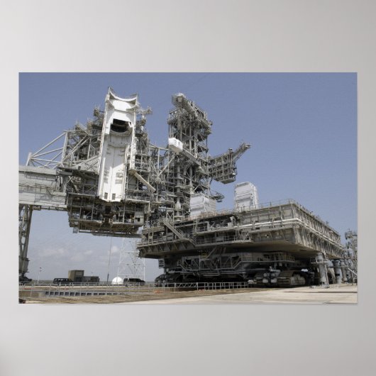 モバイルランチャープラットフォームを移動中 ポスター (正面)