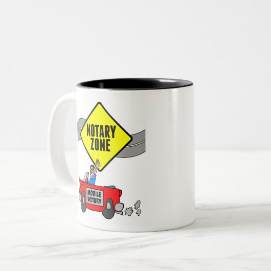 モバイル公証人ゾーン黄色の道路標識レッドスポーツカー ツートーンマグカップ (正面左)
