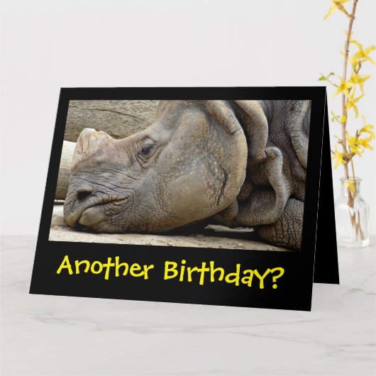 モピおもしろいイ顔Rhino取得の古い誕生日カード カード (黄色い花)