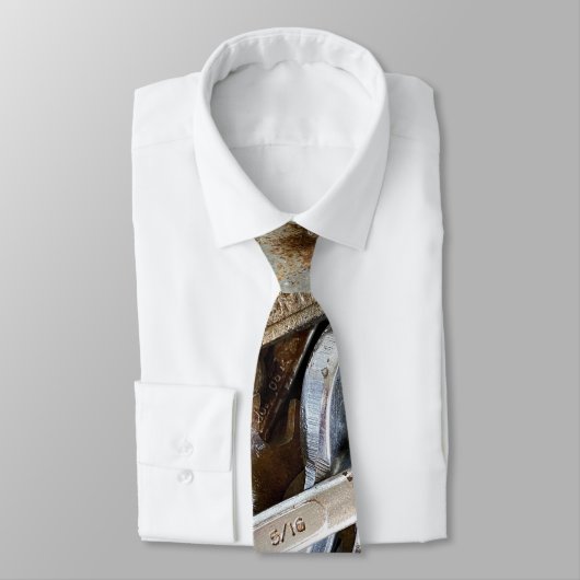 モブの首のタイをレンチ ネクタイ (タイ)