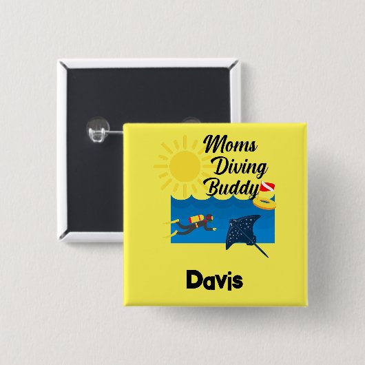 モムスダイビングバディデザイン – スクエアボタン 缶バッジ (正面&裏面)