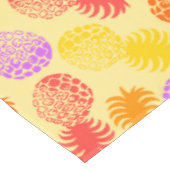 モモナパイナップルハワイアントロピカル テーブルクロス (アングル)