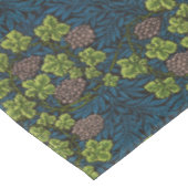 モリス – アンティーク1873グレープ&離れつる植物パターン テーブルクロス (アングル)