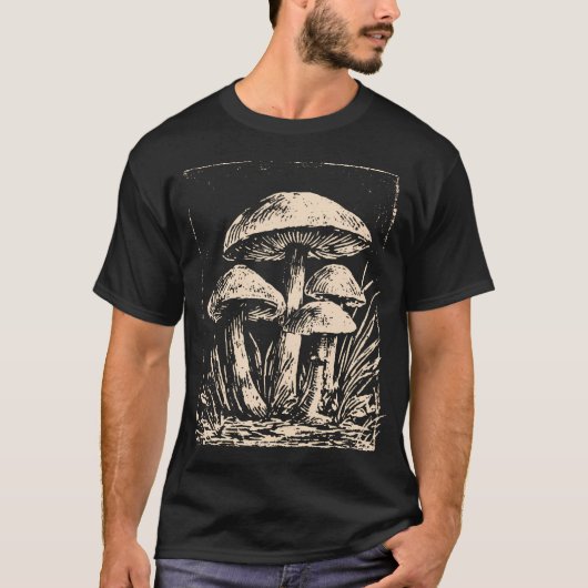 モリノキノコの群れ ビンテージ風の彫刻 Tシャツ (正面)