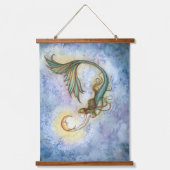 モリー・ハリソンによる人魚の三部作 吊り下げ型タペストリー (正面)