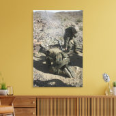 モルタルメンは耳を覆い目を避ける キャンバスプリント (インサイチュ (リビング))