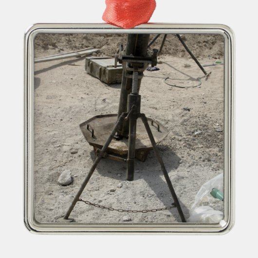 モルタル管 メタルオーナメント (正面)