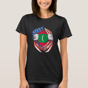 モルディブ国旗誇りを持ったアメリカ人 Tシャツ