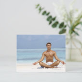 モルディブ、ハンサムめい想な若者はAに入っている ポストカード (スタンド正面)