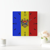 モルドバ国旗 スクエア壁時計 (ホーム)