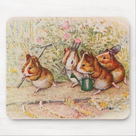 モルモットが庭に植え込む マウスパッド