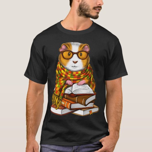 モルモットが本を読む Tシャツ (正面)