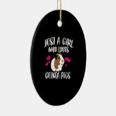 モルモットのギフトを愛する女の子 セラミックオーナメント (右)