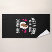 モルモットのギフトを愛する女の子 バスタオル (バスタオル)