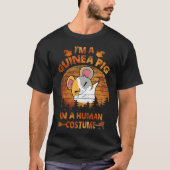 モルモットのコスプレをしたモルモット Tシャツ (正面)