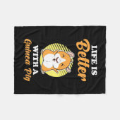 モルモットの方が命あるぞ フリースブランケット (正面(横))