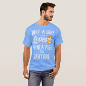 モルモットやクレヨンが大好きな女の子 Tシャツ (正面フル)