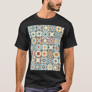 モロッコのタイル、カラフルシームレスなパターン。 Tシャツ