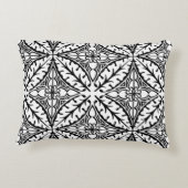 モロッコのタイル – 白と黒 アクセントクッション (裏面)